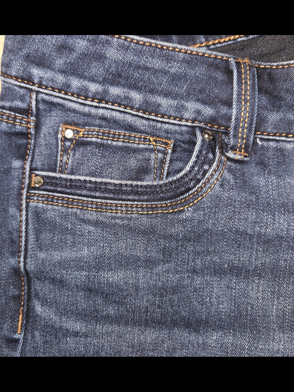 White House Black Market Dark Washed Denim Slim Jeans with Tan Stitching Size XS - Picture 8 of 11